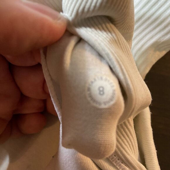 Lululemon Ribbed Racerback Tank Top Size 8 - Picture 5 of 5